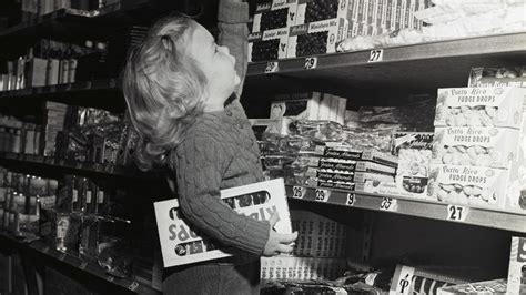 12 Grocery Stores That No Longer Exist .